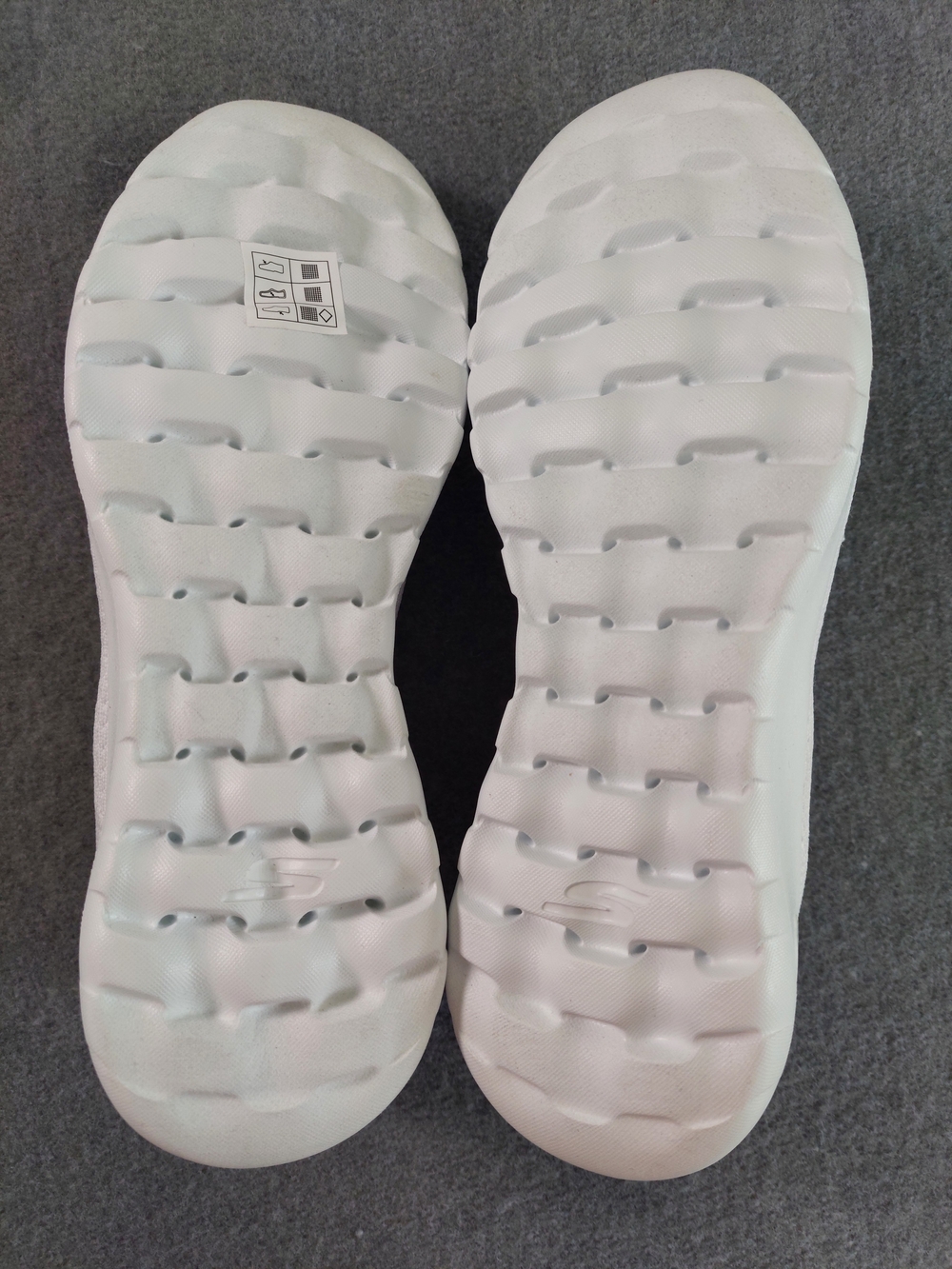 Skechers GOwalk Joy Ecstatic White Knit Sneakers Women's 10 - Picture 7 of 7